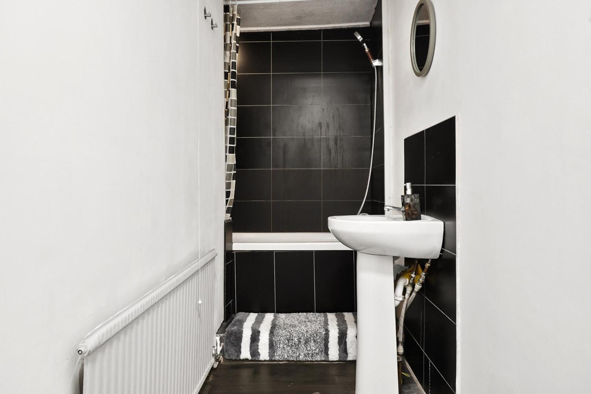 Double Bedroom 5 Minute Walk To Tower Bridge Gazde/Camere de închiriat Londra